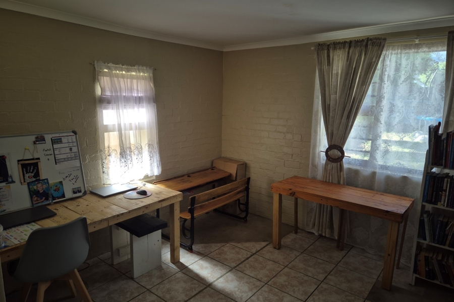 4 Bedroom Property for Sale in Onverwacht Western Cape